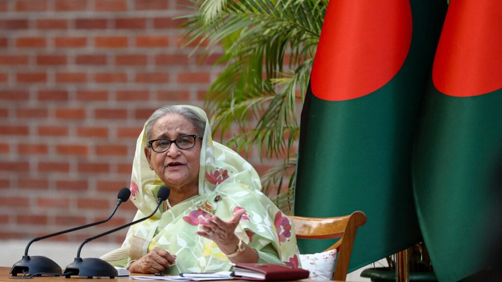 ভার্চুয়াল বৈঠকে শেখ হাসিনা: আর কাউকে আটকাবো না যে যেভাবে পারে সেভাবেই শোধ তুলে নেবে; সাধারণ মানুষ, গরিব রিকশাওয়ালা–ভ্যানওয়ালা–দিনমজুরদের কান্না সহ্য করা যায় না