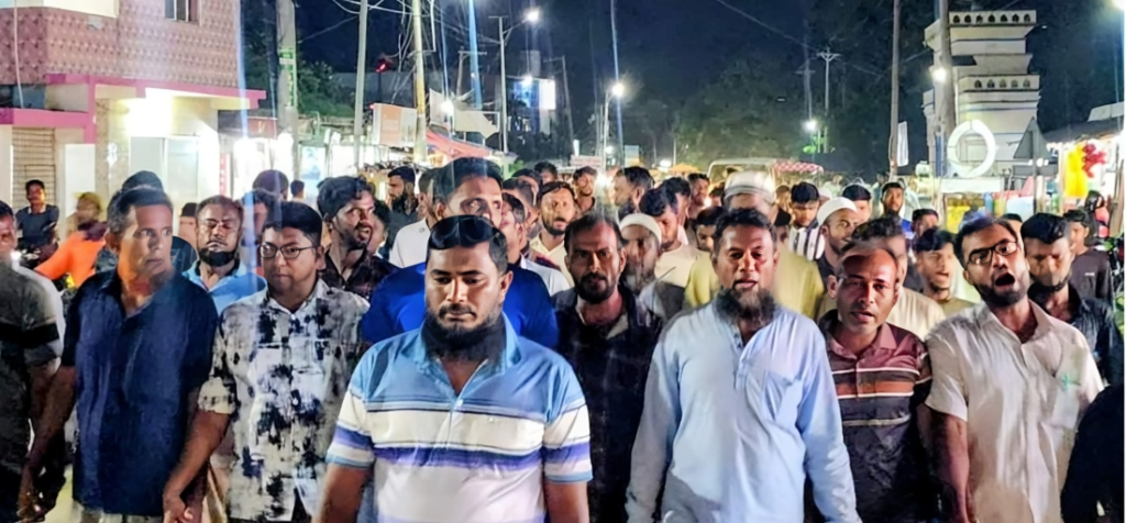 কুয়াকাটায় যুবদলের ‘গুপ্ত’ কমিটি বাতিলের দাবিতে উত্তাল রাজপথ