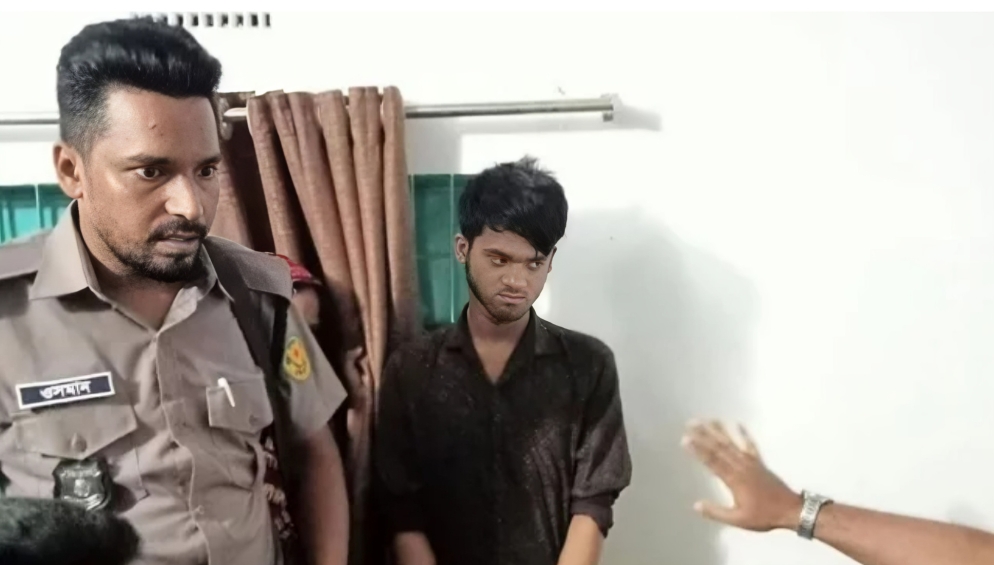 ডেমরায় হাসপাতালে আড়াই বছরের শিশুকে ধর্ষণচেষ্টা: ভিডিও ফাঁসের পর ওয়ার্ড বয় গ্রেপ্তার