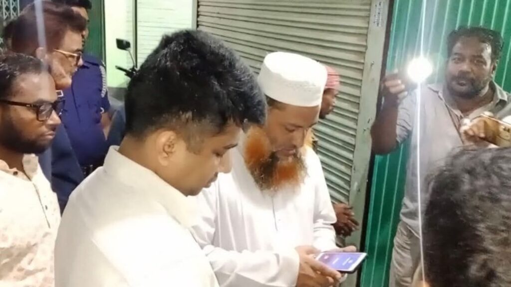 জামায়াত নেতার বাড়ি থেকে ৬৩০ কেজি সরকারি চাল উদ্ধার