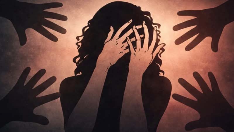 স্বামীকে বেঁধে গৃহবধূকে দলবদ্ধ ধর্ষণের অভিযোগ