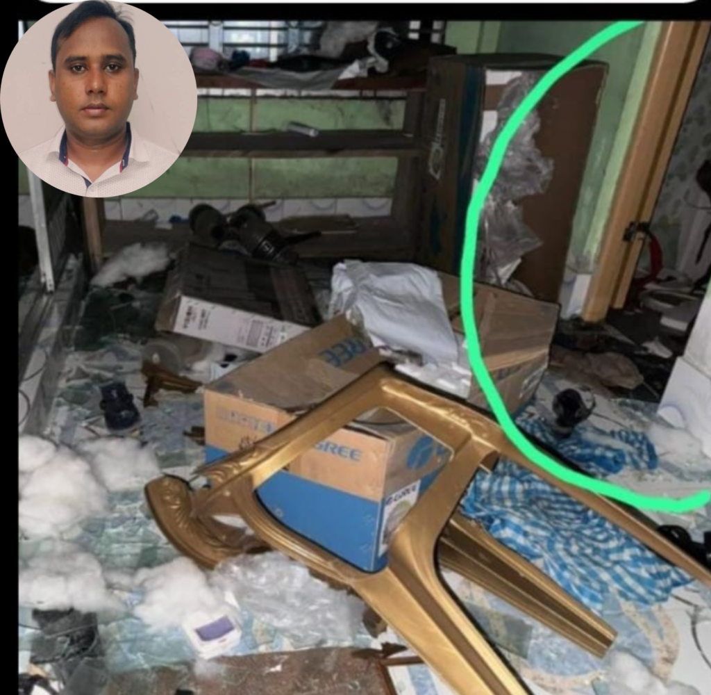 লগডাউন কর্মসূচি পালন করায় মহিপুরে যুবলীগ নেতার বাড়িঘরে হামলা ও ভাঙচুর
