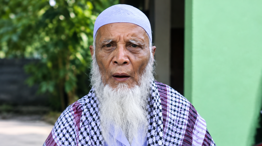 সকালে চা পান শেষে দাঁড়িয়েছিলেন রাস্তায়, হঠাৎ ছুরিকাঘাতে মুক্তিযোদ্ধা নিহত