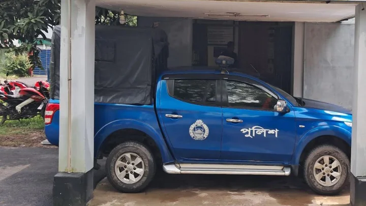 ‘চোরের ভয়ে’ অন্য এলাকায় নিলেন বাসা, সেখানে স্বামীকে আটকে স্ত্রীকে সংঘবদ্ধ ধ/র্ষণ