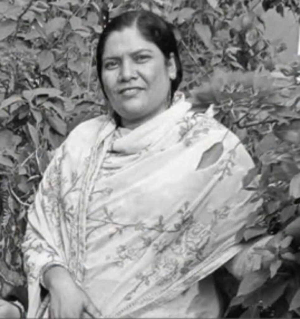 কেরানীগঞ্জে যুব-মহিলালীগ নেত্রীকে গলা কে’টে হ’ত্যা